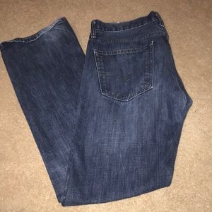 Men’s Levi jeans